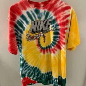 Nike tie die t shirt